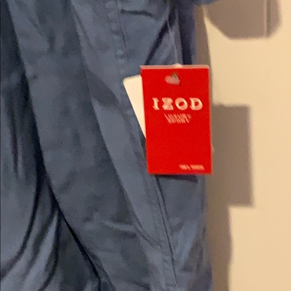 Izod - Picture 4 of 4